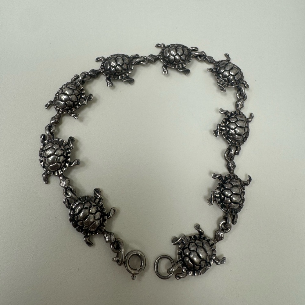 Sterling Silver Turtle Link Bracelet - Silver Tone Women’s Jewelry